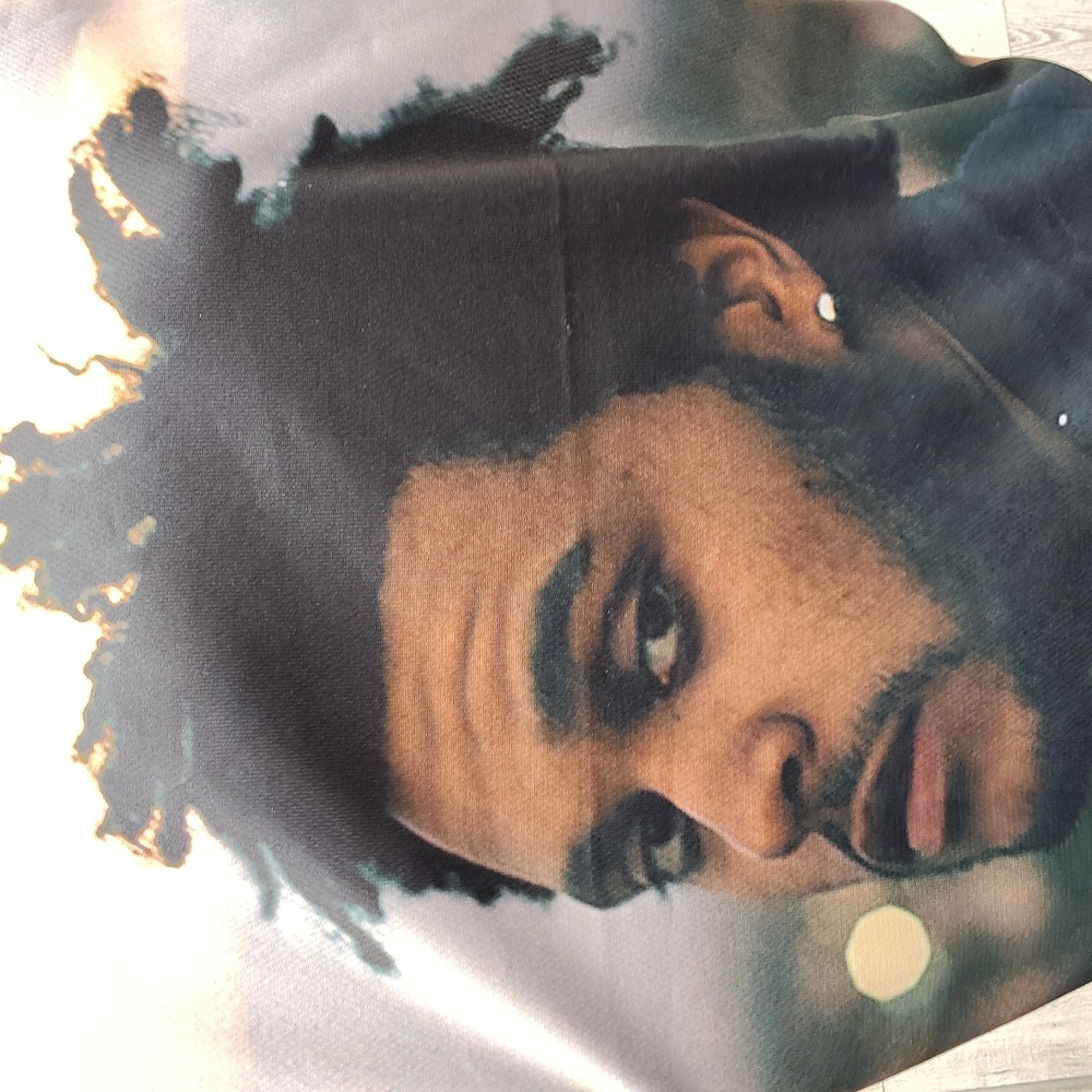 The Weeknd Graphic Print Men's T-Shirt - Picture 3 of 3